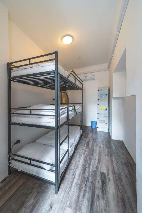 Hostel Orange Prague Exterior photo